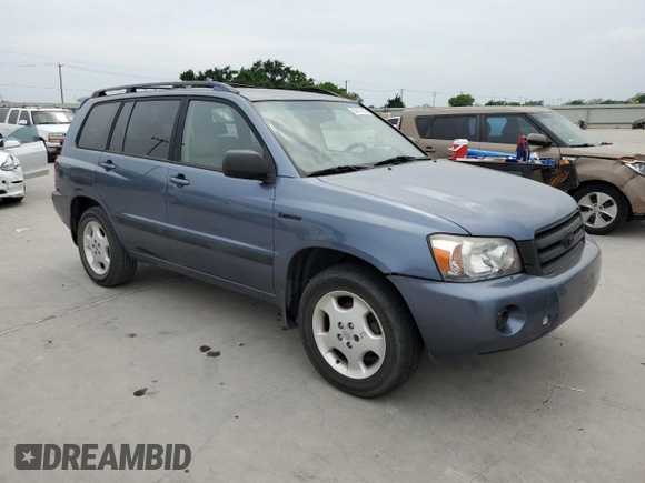 2006 Toyota Highlander w/3rd Row z VIN JTEEP21AX60151159, wystawiony jako Copart lot #53717215 z przebiegiem 229 558 mil mil oraz Czysty tytuł • Clean title. Historia ofert i sprzedaży dostępna na DreamBid. Obrazek 4.
