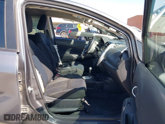 2017 Nissan Note SV with VIN 3N1CE2CP9HL376524, listed as a IAAI auction lot 42087862 with 171,404 mi miles and . Bid and sale history available at DreamBid. Image 5.