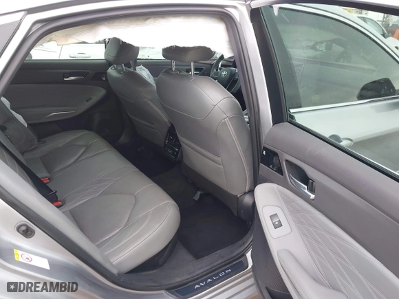 2019 Toyota Avalon Hybrid Limited with VIN 4T1B21FB2KU005306, listed as a IAAI auction lot 41586866 with 90,543 mi miles. Bid and sale history available at carsss.com. Image 8.