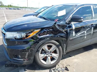 2015 Toyota Highlander Limited with VIN 5TDDKRFH3FS178486, listed as a IAAI auction lot 42658588 with 137,213 mi miles and . Bid and sale history available at DreamBid. Image 6.