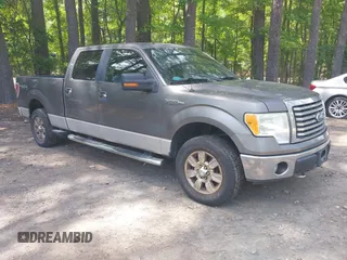 2011 Ford F-150 XL with VIN 1FTFW1EF2BFA91333, listed as a IAAI auction lot 42196334 with 263,972 mi miles. Bid and sale history available at carsss.com. Image 1.