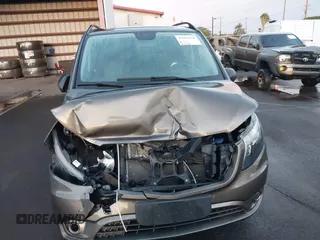 2019 Mercedes-Benz Metris Passenger z VIN WD4PG2EE3K3523210, wystawiony jako IAAI lot #41690328 z przebiegiem 57 748 mil mil oraz . Historia ofert i sprzedaży dostępna na DreamBid. Obrazek 13.