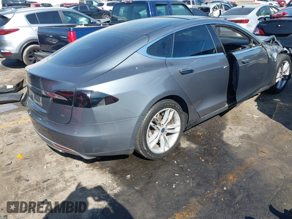 2014 Tesla Model S 60 с VIN 5YJSA1S12EFP41227, выставлен на аукционе IAAI как лот 42027457 с пробегом 81 665 миль миль и . История ставок и продаж доступна на DreamBid. Изображение 4.