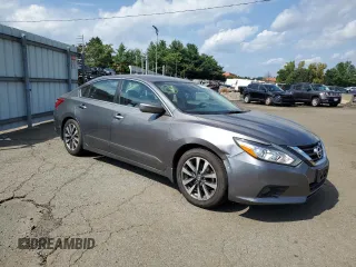 2017 Nissan Altima S with VIN 1N4AL3AP4HC247773, listed as a Copart auction lot 68269164 with 73,725 mi miles and Salvage title. Bid and sale history available at DreamBid. Image 4.