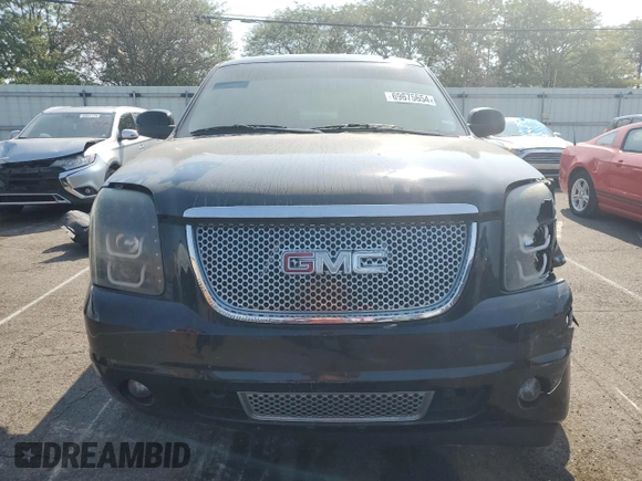 2010 GMC Yukon Denali with VIN 1GKUKEEF1AR277683, listed as a Copart auction lot 69675654 with 206,114 mi miles and Salvage Title. Bid and sale history available at carsss.com. Image 5.
