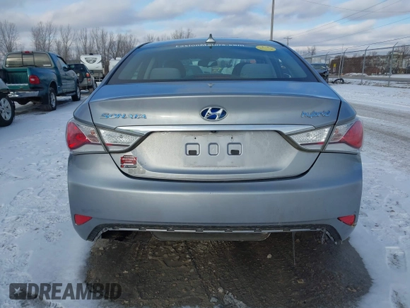 2014 Hyundai Sonata Limited with VIN KMHEC4A4XEA112985, listed as a IAAI auction lot 41215625 with 42,216 mi miles and . Bid and sale history available at DreamBid. Image 16.