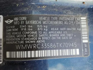 2006 MINI Hardtop с VIN WMWRC33586TK70945, выставлен на аукционе Copart как лот 57802225 с пробегом 131 581 миль миль и Чистый • Clean title. История ставок и продаж доступна на DreamBid. Изображение 13.