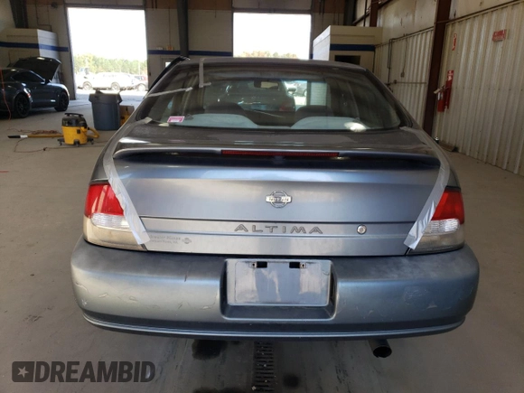1999 Nissan Altima XE with VIN 1N4DL01D7XC224892, listed as a Copart auction lot 76010084 with 287,830 mi miles and Clean Title. Bid and sale history available at carsss.com. Image 6.