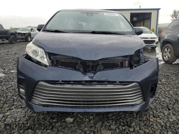 2018 Toyota Sienna XLE with VIN 5TDDZ3DC9JS196337, listed as a Copart auction lot 56890985 with 195,104 mi miles and Salvage title. Bid and sale history available at DreamBid. Image 5.