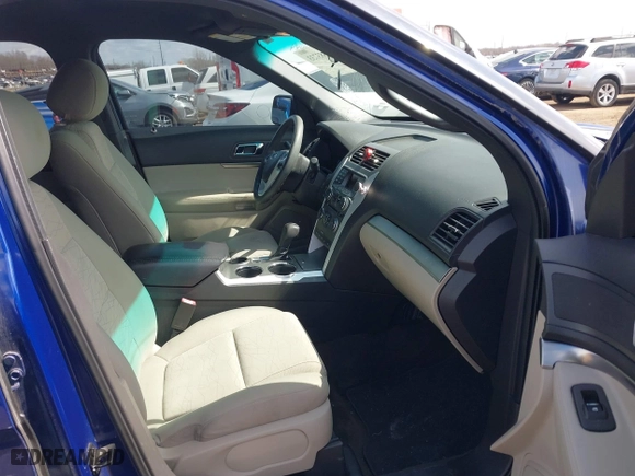 2013 Ford Explorer with VIN 1FM5K7B8XDGB25771, listed as a IAAI auction lot 41883733 with 211,784 mi miles. Bid and sale history available at carsss.com. Image 5.