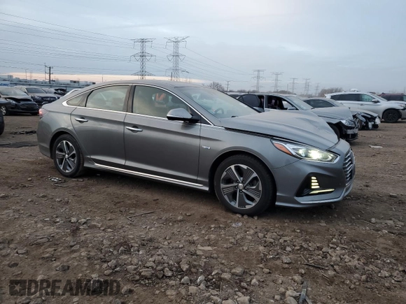 2018 Hyundai Sonata Hybrid Limited with VIN KMHE34L32JA079124, listed as a Copart auction lot 82719234 with 162,604 mi miles and Salvage Title. Bid and sale history available at carsss.com. Image 4.