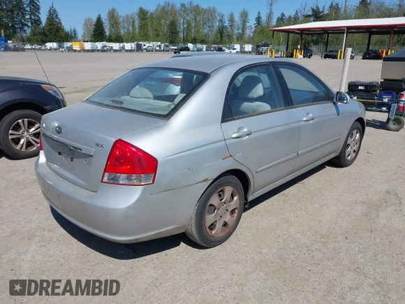 2008 Kia Spectra SX with VIN KNAFE121385520079, listed as a IAAI auction lot 42029299 with 138,835 mi miles. Bid and sale history available at carsss.com. Image 4.