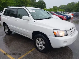 2005 Toyota Highlander with VIN JTEGD21A650128672, listed as a IAAI auction lot 42426157 with 155,677 mi miles and . Bid and sale history available at DreamBid. Image 1.
