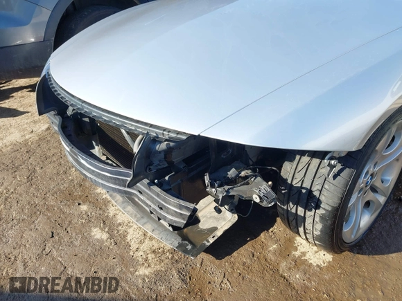 2003 BMW Z4 3.0i с VIN 4USBT53463LU04915, выставлен на аукционе IAAI как лот 41675402 с пробегом 69 036 миль миль и . История ставок и продаж доступна на DreamBid. Изображение 6.