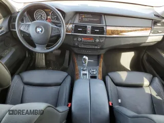 2011 BMW X5 35i z VIN 5UXZV4C50BL743135, wystawiony jako Copart lot #75401064 z przebiegiem 100 446 mil mil oraz Szkoda całkowita • Salvage title. Historia ofert i sprzedaży dostępna na DreamBid. Obrazek 8.