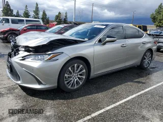 2021 Lexus ES with VIN 58ADZ1B10MU107152, listed as a Copart auction lot 48235555 with 39,221 mi miles and Salvage Title. Bid and sale history available at carsss.com. Image 1.