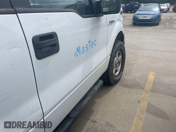 2013 Ford F-150 XL z VIN 1FTFW1EF0DKD94881, wystawiony jako IAAI lot #42355764 z przebiegiem 338 238 mil mil oraz . Historia ofert i sprzedaży dostępna na DreamBid. Obrazek 1.