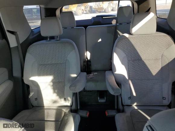 2019 Chevrolet Traverse LT Cloth with VIN 1GNERGKW1KJ212867, listed as a Copart auction lot 44123425 with 141,537 mi miles and Clean Title. Bid and sale history available at carsss.com. Image 10.
