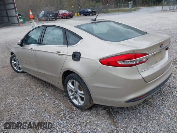 2018 Ford Fusion S z VIN 3FA6P0UU0JR157005, wystawiony jako IAAI lot #41689881 z przebiegiem Nie podano mil oraz . Historia ofert i sprzedaży dostępna na DreamBid. Obrazek 3.