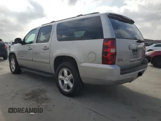 2008 Chevrolet Suburban LTZ with VIN 1GNFC16028R257139, listed as a Copart auction lot 42393525 with 368,736 mi miles and Clean title. Bid and sale history available at DreamBid. Image 2.