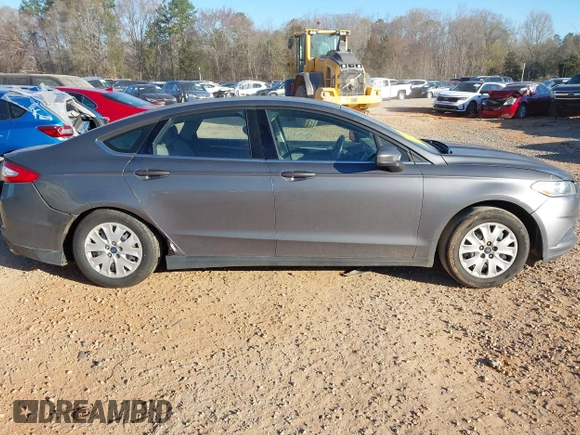2013 Ford Fusion S with VIN 3FA6P0G79DR236862, listed as a IAAI auction lot 41845793 with 277,580 mi miles and . Bid and sale history available at carsss.com. Image 13.