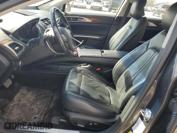 2015 Lincoln MKZ z VIN 3LN6L2JKXFR600669, wystawiony jako Copart lot #51130115 z przebiegiem 75 176 mil mil oraz Szkoda całkowita • Salvage title. Historia ofert i sprzedaży dostępna na DreamBid. Obrazek 7.