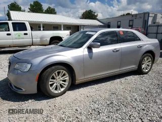 2017 Chrysler 300 Limited z VIN 2C3CCAAG3HH570446, wystawiony jako Copart lot #69212914 z przebiegiem 142 873 mil mil oraz Szkoda całkowita • Salvage title. Historia ofert i sprzedaży dostępna na DreamBid. Obrazek 1.