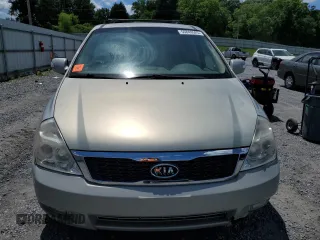 2012 Kia Sedona EX with VIN KNDMH4C73C6486976, listed as a Copart auction lot 55849525 with 215,427 mi miles and Clean Title. Bid and sale history available at DreamBid. Image 5.