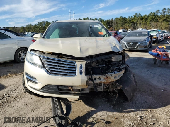 2018 Lincoln MKC Reserve with VIN 5LMCJ3C96JUL00344, listed as a Copart auction lot 88991995 with Not provided miles and Salvage title. Bid and sale history available at DreamBid. Image 5.
