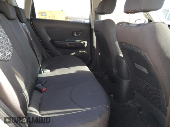 2010 Kia Soul + with VIN KNDJT2A28A7103862, listed as a Copart auction lot 82301844 with 188,238 mi miles and Salvage Title. Bid and sale history available at carsss.com. Image 10.