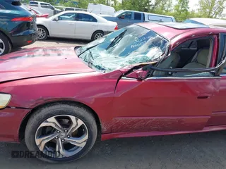 2001 Honda Accord EX с VIN 1HGCG16561A041179, выставлен на аукционе IAAI как лот 42256117 с пробегом 230 911 миль миль и . История ставок и продаж доступна на DreamBid. Изображение 6.