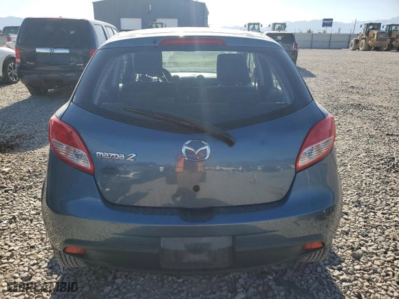 2014 Mazda Mazda2 Sport with VIN JM1DE1KZ7E0182694, listed as a Copart auction lot 61174164 with 157,170 mi miles and Salvage Title. Bid and sale history available at carsss.com. Image 6.