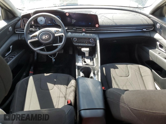 2025 Hyundai Elantra SEL Convenience with VIN KMHLS4DG3SU905006, listed as a Copart auction lot 51754915 with 10,054 mi miles and Clean Title. Bid and sale history available at DreamBid. Image 8.