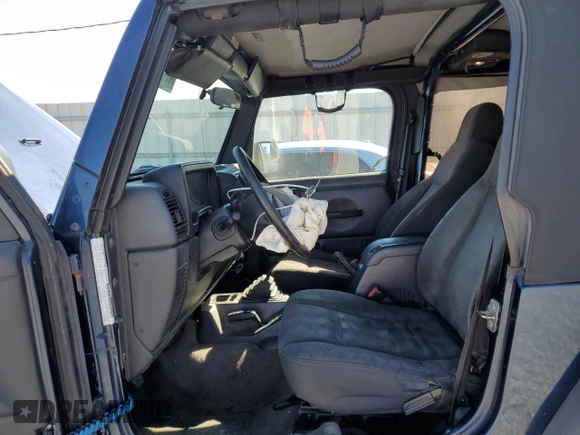 2003 Jeep Wrangler X with VIN 1J4FA39S53P363235, listed as a Copart auction lot 47496685 with 236,575 mi miles and Salvage Title. Bid and sale history available at carsss.com. Image 7.