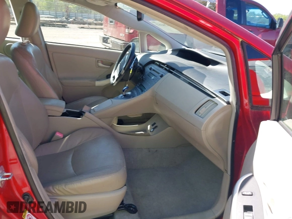 2011 Toyota Prius I with VIN JTDKN3DU3B1401810, listed as a IAAI auction lot 42041872 with 185,382 mi miles. Bid and sale history available at carsss.com. Image 5.