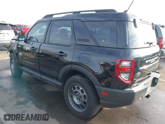 2023 Ford Bronco Sport Big Bend z VIN 3FMCR9B63PRE15764, wystawiony jako IAAI lot #41597681 z przebiegiem 32 142 mil mil oraz . Historia ofert i sprzedaży dostępna na DreamBid. Obrazek 3.