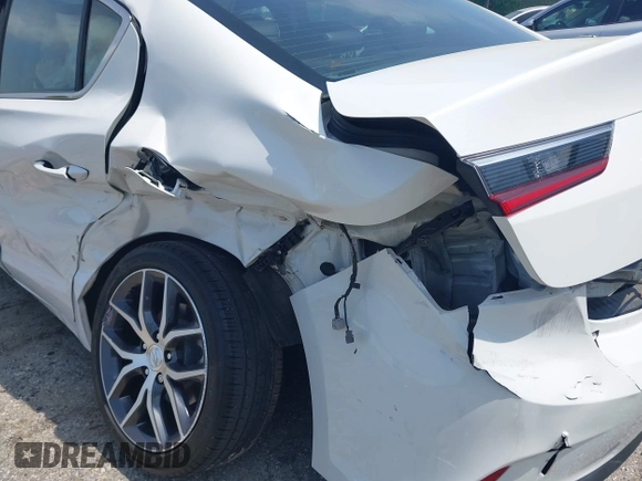 2020 Acura ILX Premium with VIN 19UDE2F79LA001599, listed as a IAAI auction lot 42167075 with 52,208 mi miles and . Bid and sale history available at DreamBid. Image 6.