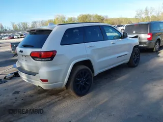 2022 Jeep Grand Cherokee Laredo E с VIN 1C4RJFAG4NC120103, выставлен на аукционе IAAI как лот 42152123 с пробегом 58 032 миль миль и . История ставок и продаж доступна на DreamBid. Изображение 4.