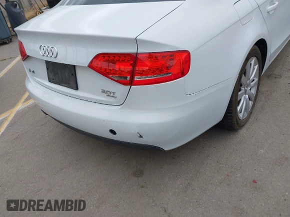 2012 Audi A4 Premium z VIN WAUBFAFL9CN015227, wystawiony jako IAAI lot #41928389 z przebiegiem 127 566 mil mil oraz . Historia ofert i sprzedaży dostępna na DreamBid. Obrazek 6.