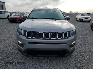 2021 Jeep Compass Latitude with VIN 3C4NJCBB6MT522725, listed as a Copart auction lot 52069125 with 54,008 mi miles and Salvage title. Bid and sale history available at DreamBid. Image 5.
