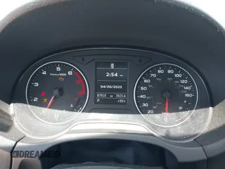 2015 Audi A3 Premium z VIN WAUACGFF2F1011596, wystawiony jako IAAI lot #42147488 z przebiegiem 87 910 mil mil oraz . Historia ofert i sprzedaży dostępna na DreamBid. Obrazek 7.