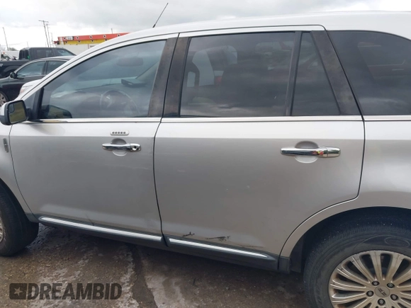 2012 Lincoln MKX with VIN 2LMDJ6JK2CBL02376, listed as a IAAI auction lot 41917378 with 259,987 mi miles. Bid and sale history available at carsss.com. Image 14.