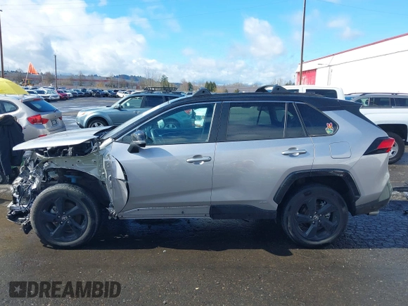 2021 Toyota RAV4 Hybrid XSE with VIN 4T3E6RFV1MU057532, listed as a IAAI auction lot 41713474 with 22,164 mi miles. Bid and sale history available at carsss.com. Image 15.
