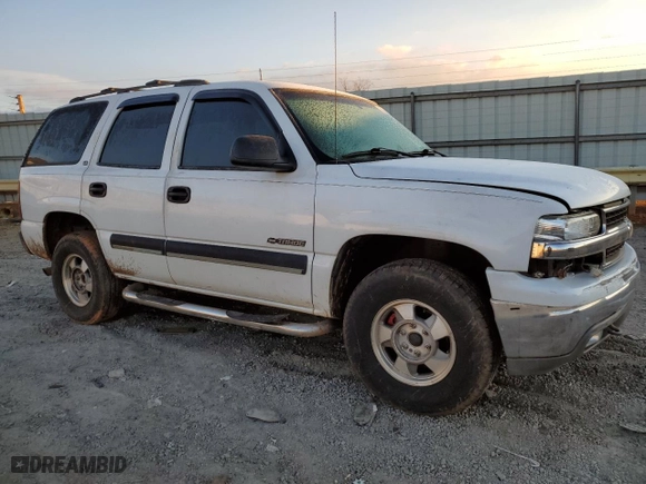 2000 Chevrolet New Tahoe LT with VIN 1GNEK13T5YJ160965, listed as a Copart auction lot 88865735 with 281,087 mi miles and Salvage Title. Bid and sale history available at carsss.com. Image 4.