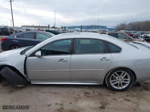 2016 Chevrolet Impala Limited LTZ with VIN 2G1WC5E33G1137605, listed as a IAAI auction lot 41898296 with NaN miles. Bid and sale history available at carsss.com. Image 14.