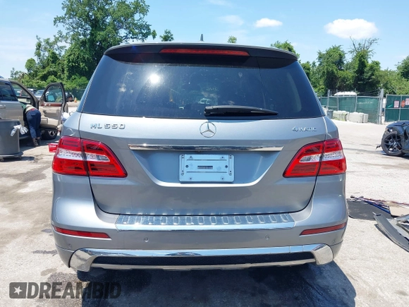 2012 Mercedes-Benz M 550 with VIN 4JGDA7DB3CA013323, listed as a IAAI auction lot 42557246 with 98,170 mi miles and . Bid and sale history available at DreamBid. Image 17.