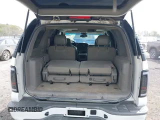 2006 Chevrolet Tahoe Z71 with VIN 1GNEK13T76R166684, listed as a IAAI auction lot 41898163 with 278,042 mi miles. Bid and sale history available at carsss.com. Image 17.