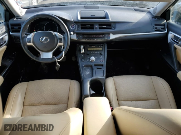 2013 Lexus CT 200h z VIN JTHKD5BH7D2125213, wystawiony jako Copart lot #49122645 z przebiegiem 166 743 mil mil oraz Szkody całkowita. Historia ofert i sprzedaży dostępna na DreamBid. Obrazek 8.