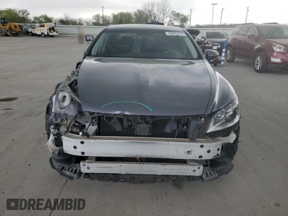 2013 Lexus LS 460 z VIN JTHBL1EF1D5116477, wystawiony jako Copart lot #50889915 z przebiegiem 148 646 mil mil oraz Szkoda całkowita • Salvage title. Historia ofert i sprzedaży dostępna na DreamBid. Obrazek 5.