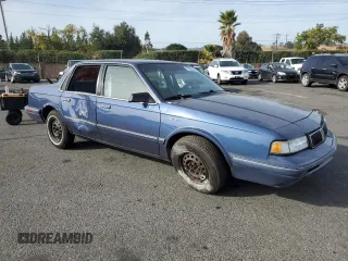 1994 Oldsmobile Cutlass Ciera S z VIN 1G3AG55M3R6436697, wystawiony jako Copart lot #79562944 z przebiegiem 118 629 mil mil oraz Szkody całkowita. Historia ofert i sprzedaży dostępna na DreamBid. Obrazek 4.